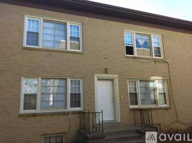 Main picture of 2921 N 76th St