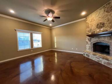 Main picture of 3100 Silver Saddle Dr