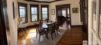 Main picture of 19 Upland Park