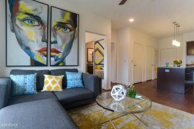 Main picture of 601 Cherry Creek Dr