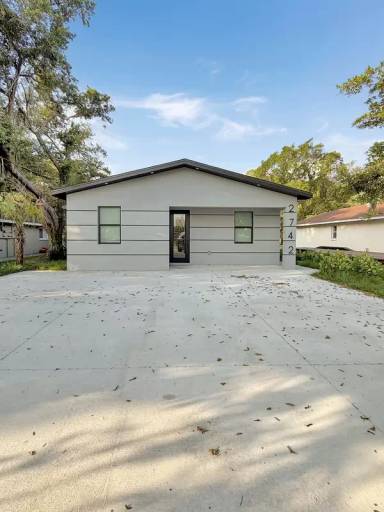Main picture of 2742 Orange St