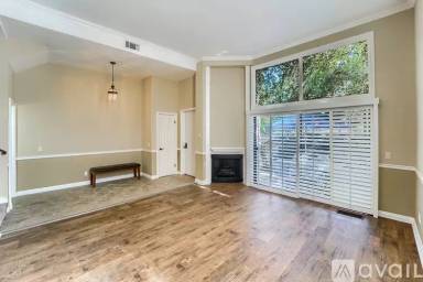 Main picture of 6248 1/2 Shoup Ave