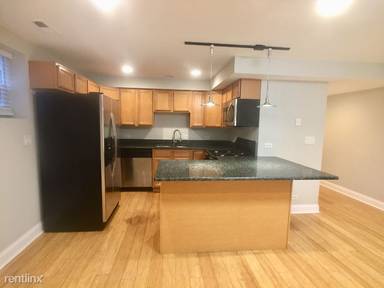 Main picture of 4637 N Dover St