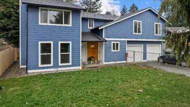 Main picture of 20007 25th Ave NE