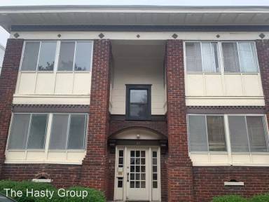 Main picture of 103 W 51st St