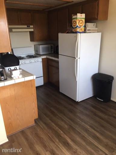 Main picture of 4047 W 134th St