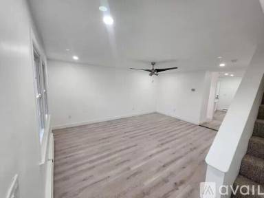 Main picture of 98 Glen Eagle Dr