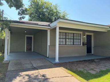 Main picture of 5745 Roma Dr