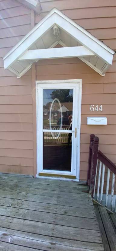 Main picture of 644 Rudolph Ave