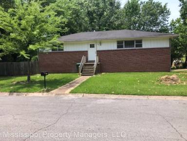 Main picture of 201 Nanney Dr
