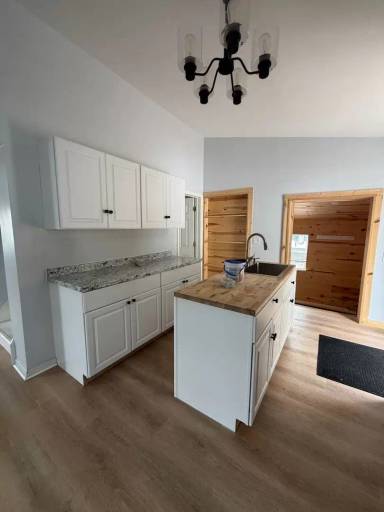 Main picture of 8342 Antioch Rd