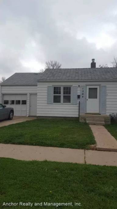 Main picture of 1204 7th Ave NW