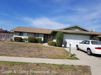Main picture of 903 Estrada Way