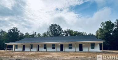Main picture of 49 W Creek Spring Rd