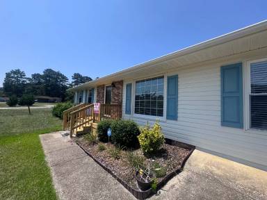 Main picture of 7363 Hyannis Dr