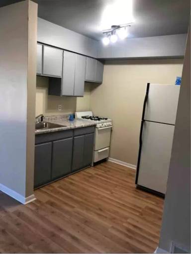 Main picture of 320 N 7th St