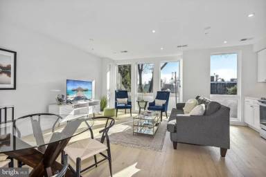 Main picture of 3032 Q St NW