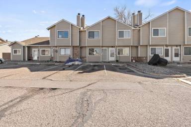 Main picture of 4765 Live Oak Dr