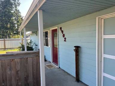 Main picture of 4902 238th Pl SW