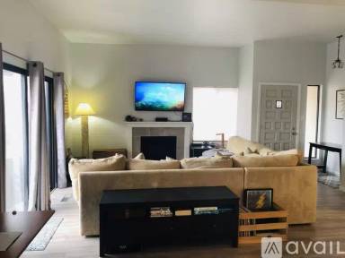 Main picture of 6604 Reservoir Ln