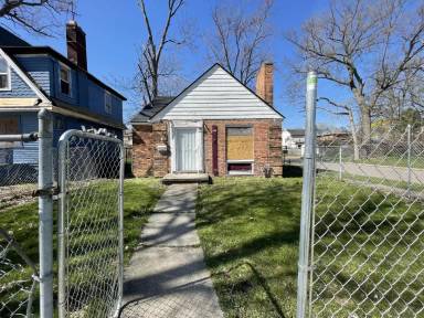 Main picture of 4715 Buckingham Ave