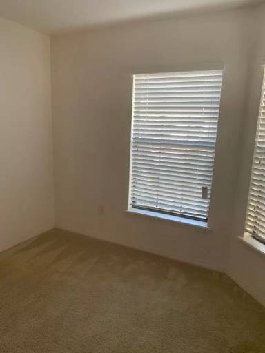 Main picture of 5725 Lacar Way