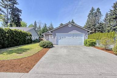 Main picture of 4304 NE 123rd Ave