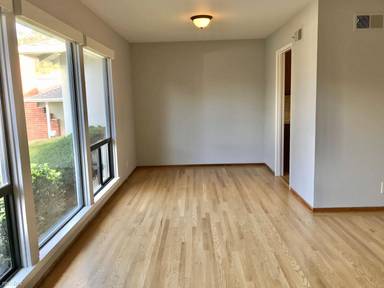 Main picture of 131 Dover Ct