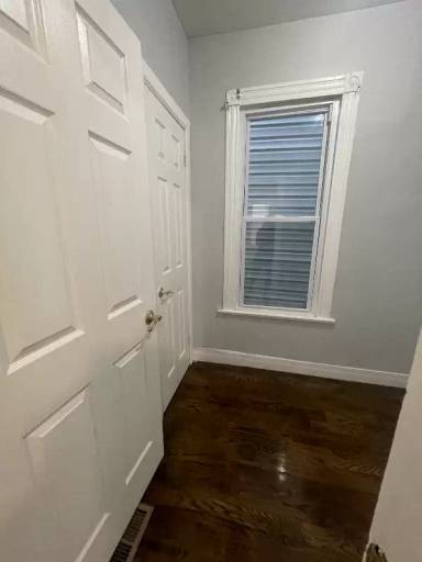 Main picture of 304 N 5th St