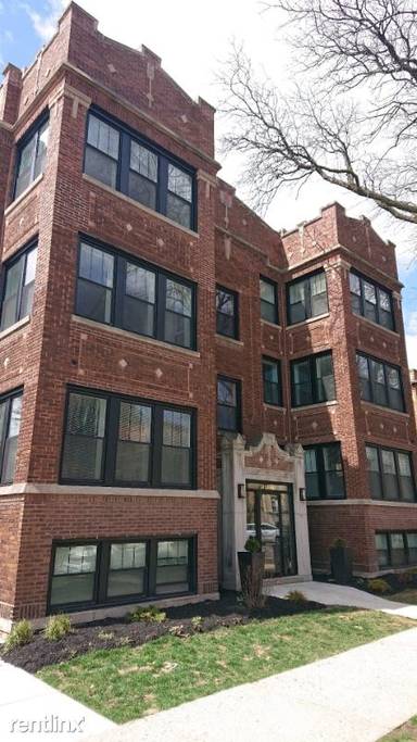 Main picture of 7310 N Claremont Ave