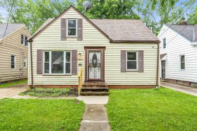 Main picture of 19812 Sunset Dr
