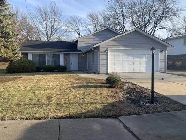 Main picture of 22511 Lakeshore Dr
