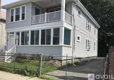 Main picture of 59 Hooker St