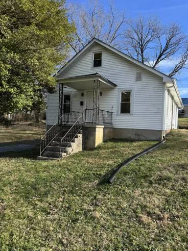 Main picture of 115 Marshall St