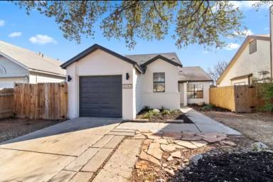 Main picture of 3142 Beacon Fld