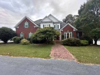 Main picture of 691 Bear Creek Rd
