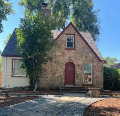 Main picture of 917 W Magnolia St
