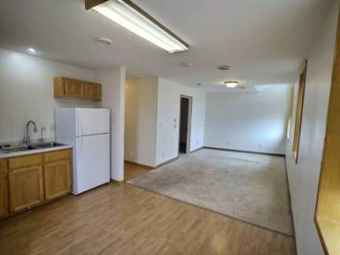Main picture of 823 Main St