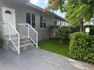 Main picture of 15 NW 31st Ave