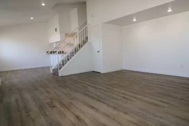 Main picture of 15978 Muni Rd