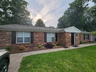 Main picture of 300 Hurdle Dr