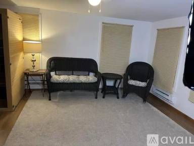 Main picture of 5652 Ozark Ave N