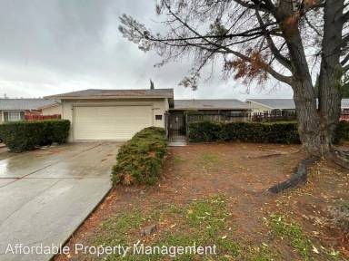 Main picture of 824 Russell Ln