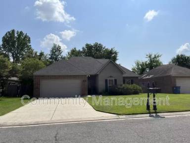 Main picture of 17086 Richmond Dr