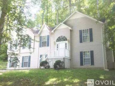 Main picture of 293 Kenway St