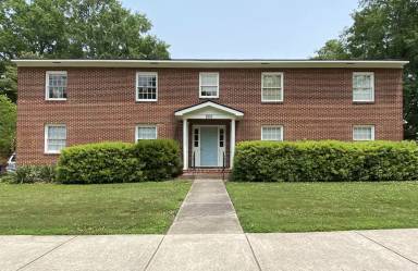 Main picture of 808 N Buchanan Blvd