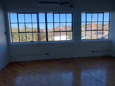 Main picture of 1415 Kemper St