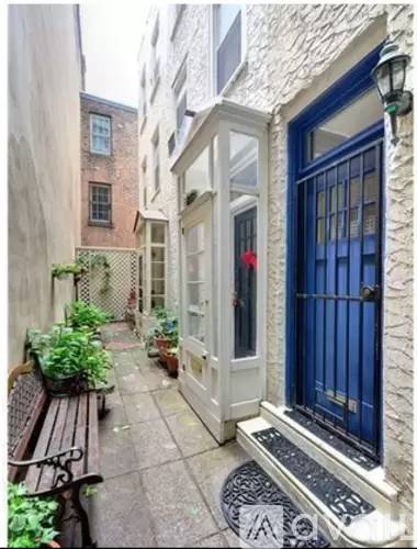 Main picture of 1800 Manning St