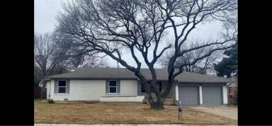 Main picture of 4824 Trail Lake Dr