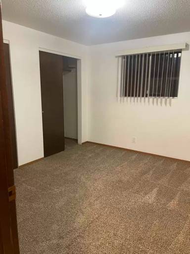 Main picture of 601 S 60th Ave